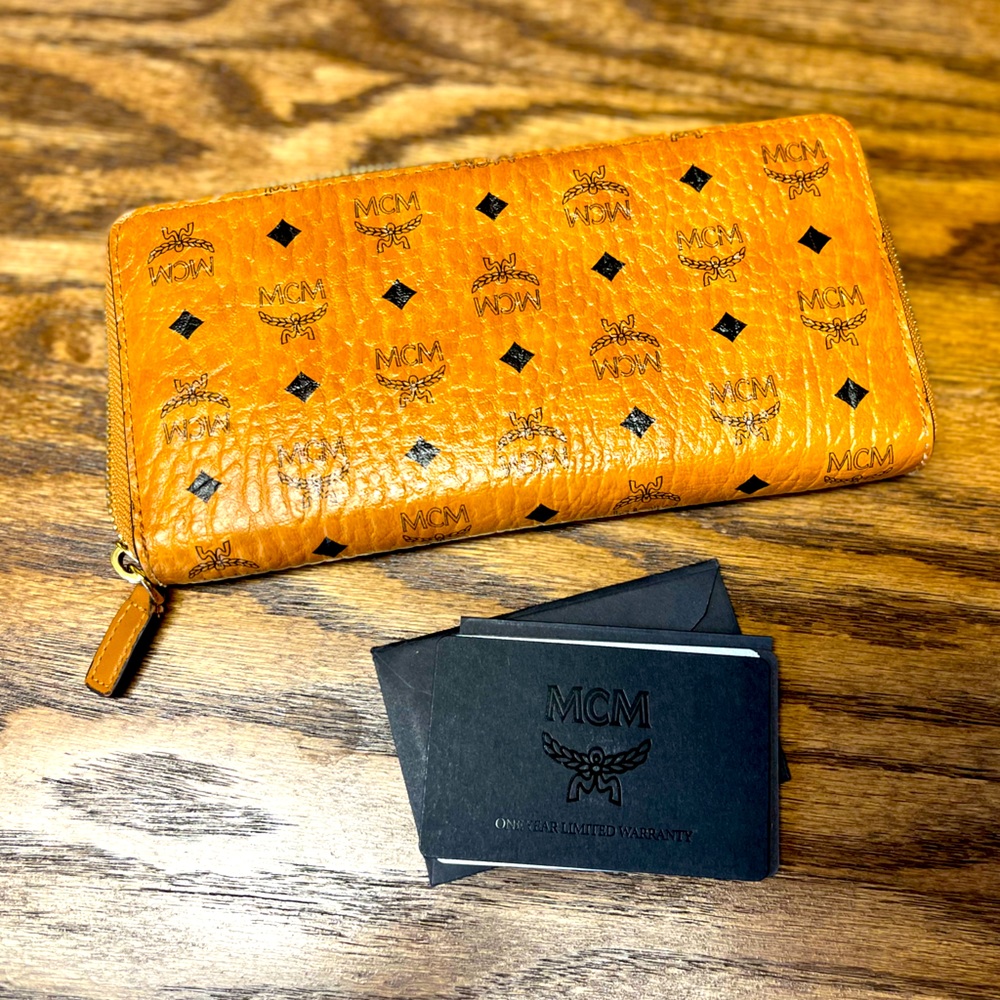 MCM coated canvas wallet!